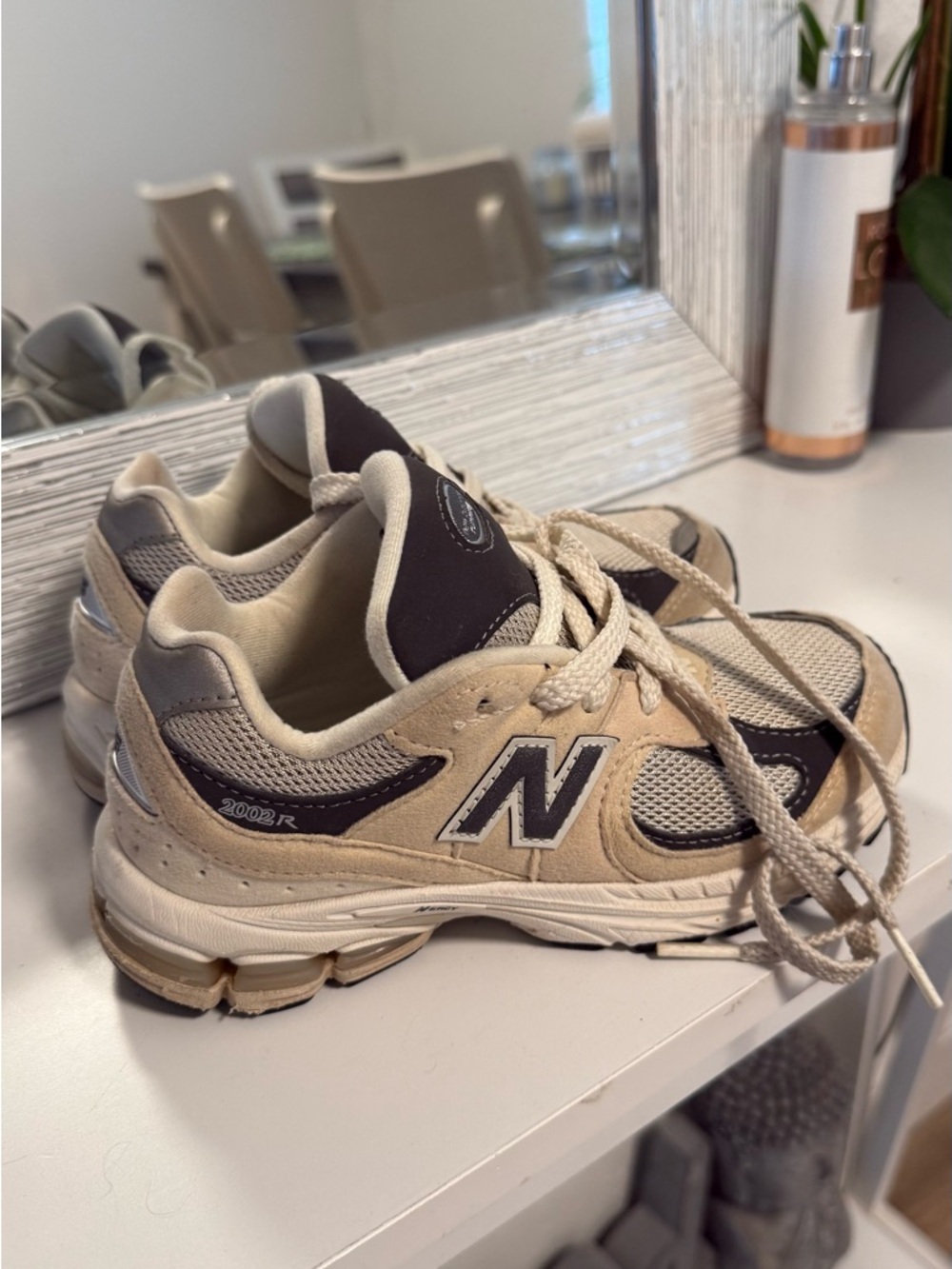 New Balance Kids Sneakers Beige Black White - Picture 3 of 5
